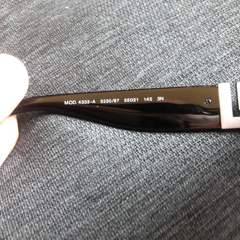 Versace Sunglasses - Picture 7 of 8
